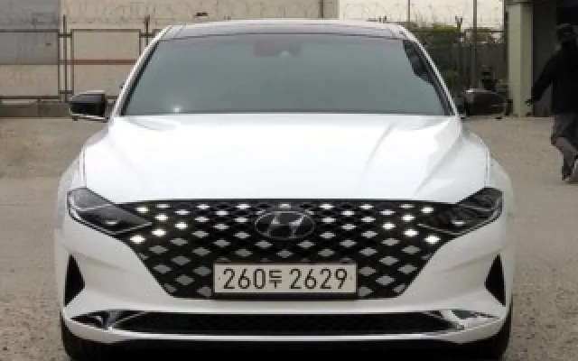 삼성중고차매매사이트 더 뉴 그랜저 IG 3.3 르블랑 매물 사진 8 - 2022/04 61,585km